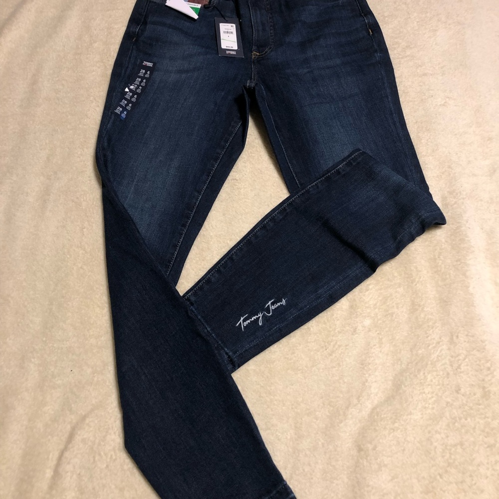 Tommy Hilfiger women's jean, size 6
